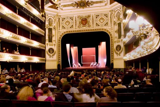 zaragoza-turismo_cultura-teatro-principal_2