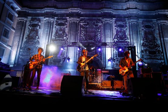 zaragoza-turismo_fiestas-pilar-noche_2